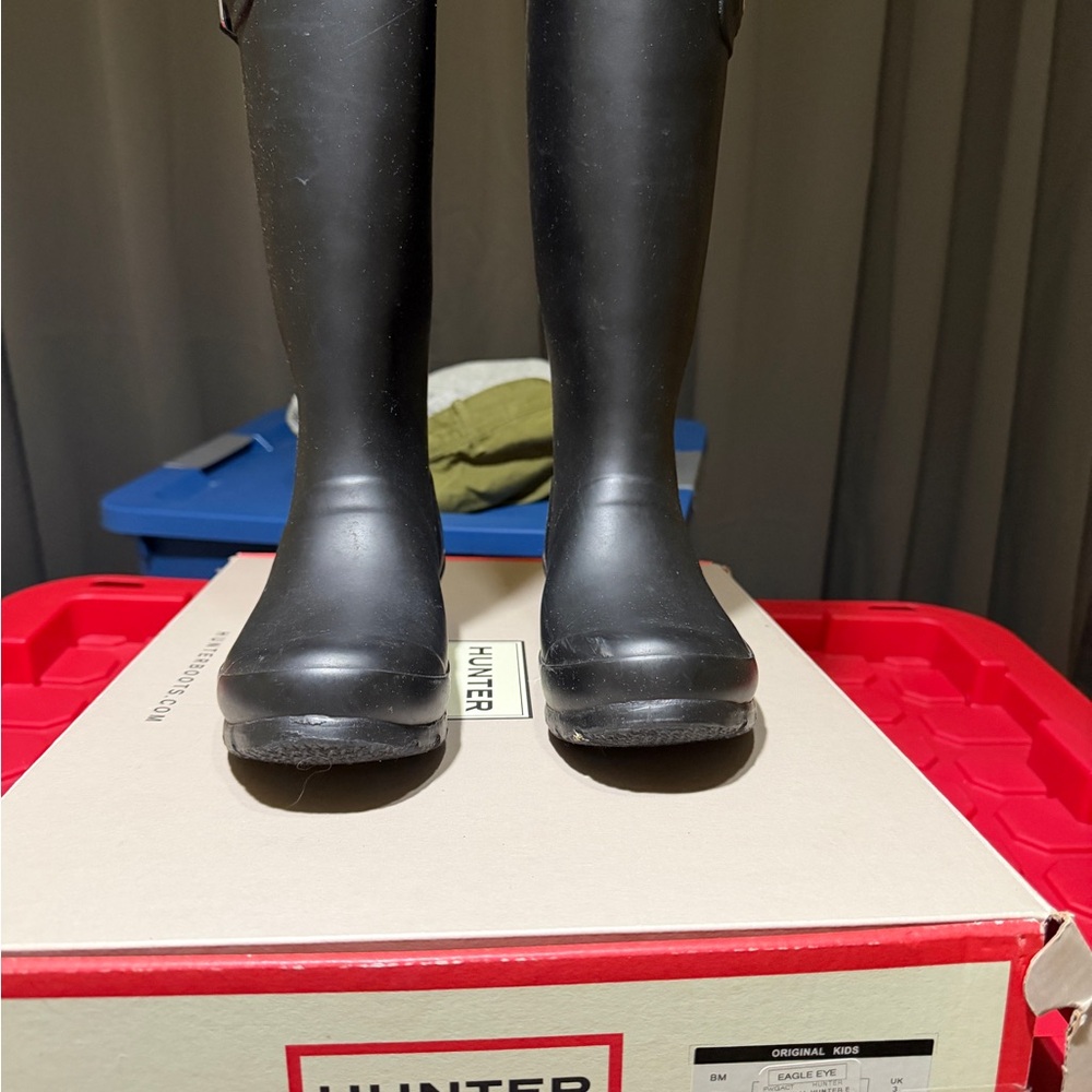 Hunter Kids' Black Boots size 4B/5G